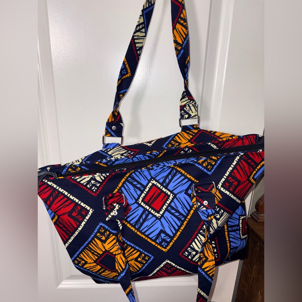 👜 JoyceGrace Handmade African Print Tote Bag | Artisan Medium Tote - Picture 7 of 8